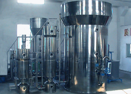 三塔式、四塔式流動床是一種新型離子交換設備，它突破了傳統的固定床、移動床等離子交換設備停床再生、清洗的工藝過程，簡化了水處理的工藝流程，廣泛應用于各行業軟水處理。該設備做1999年獲得《國家建設部建設推薦產品》榮譽。